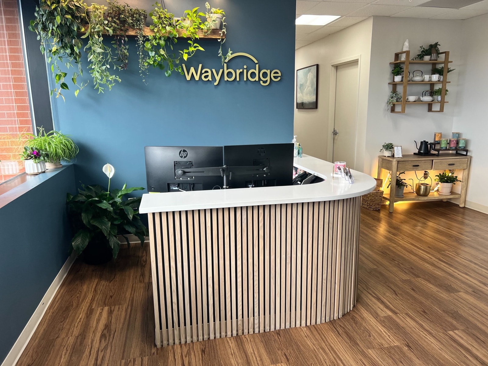 Waybridge Lakeside Clinic exterior in Omaha